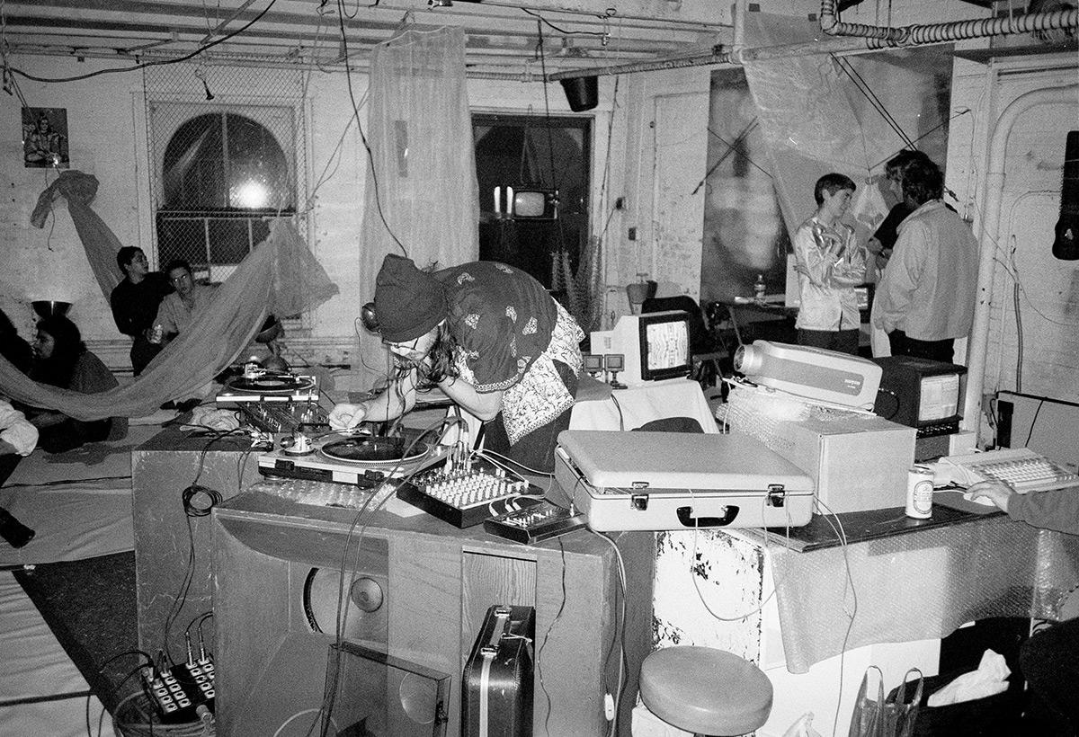 Embedded image permalink