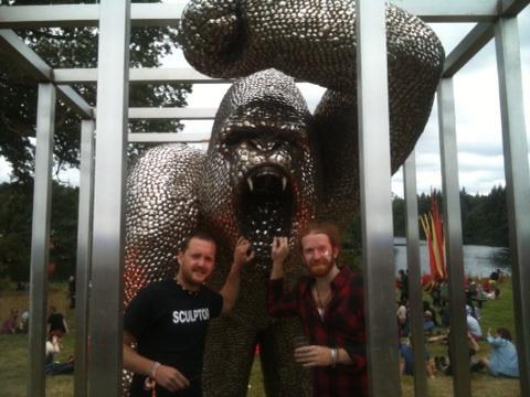 BC_MW's tweet image. Our VIP #SpoonGorilla made some very VIP friends @vfestival this weekend! @NewtonFaulkner