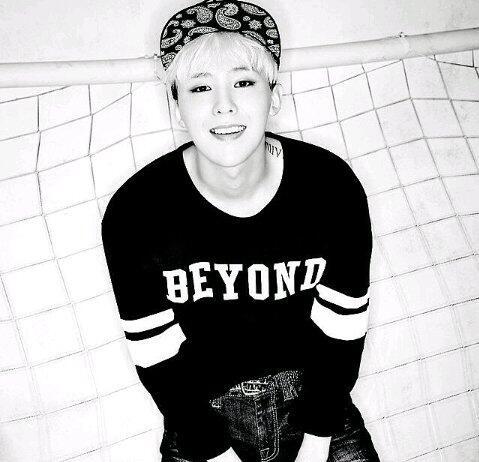 AndiniPutriL_'s tweet photo. hei bro!! selamat ulang taun @IBGDRGN #happyGDay #Happy26GDay http://t.co/Q23zLBX4WM