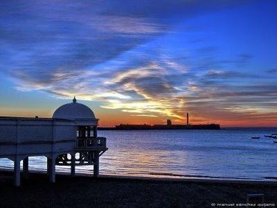 _Paisajes_'s tweet photo. Amaneciendo en ''La Tacita de plata'' #Cádiz http://t.co/QoWoqEmAhg