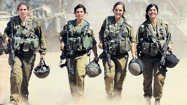 IsraeliSniper's tweet image. Picture of the 4 brave female soldiers who entered Gaza for the conflict. All combat medics who saw a lot of action