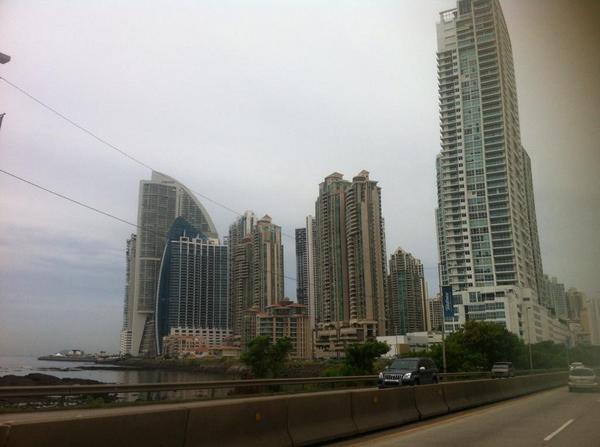 peprm's tweet photo. Acabat d'arribar a #panamacity del paradis! #Chichime #SanBlas http://t.co/tV02DWbXiF