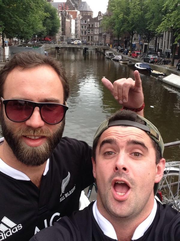 ColtyDolty's tweet photo. Not a bad wee weekend in de capital catching up with Stilton #blazeONE http://t.co/Y9pnSutWdG