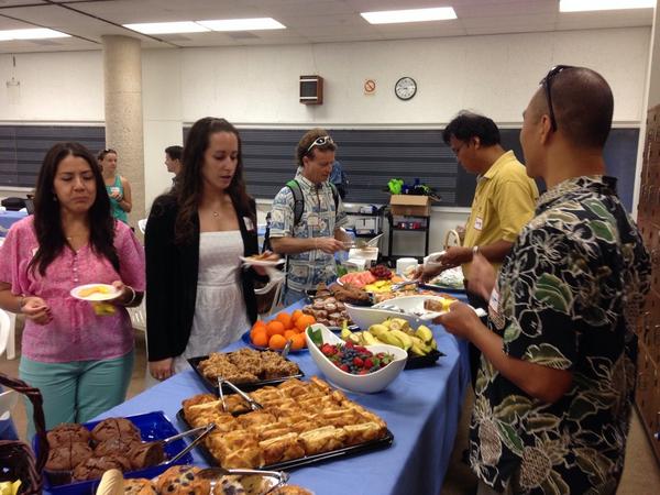 rsopro's tweet image. Catching up in the food line #techitout14