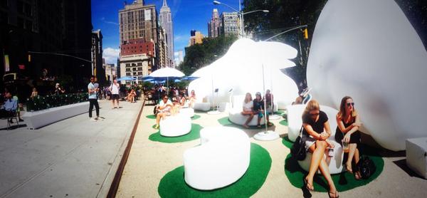 RentQuestNYC's tweet photo. We had so much fun visiting #MJDaisyDream today! Thanks @MarcJacobsIntl for working with us! http://t.co/UG1C0FPX9f