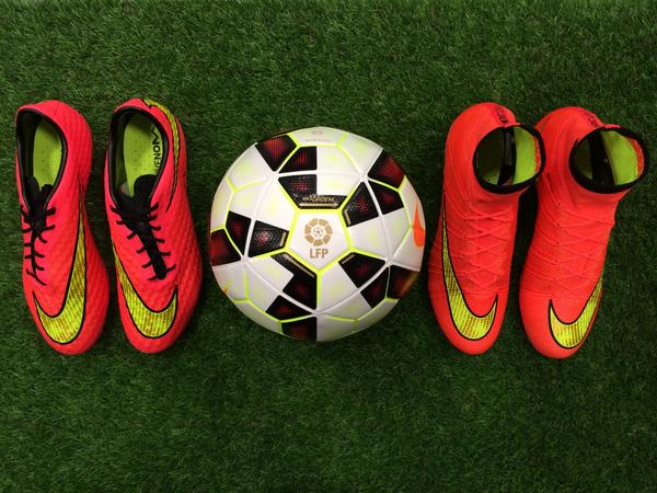 ProD_Soccer_ES's tweet photo. Regalamos las botas de @Cristiano o @MarioMandzukic9  si marcan un gol en la #supercopadeespana Síguenos y retweet http://t.co/sfzomVjp5A