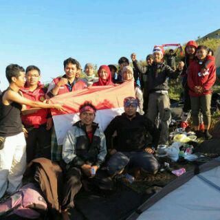 Selamat malam semua . . .dapet salam dari rekan-rekan 43 yg merayakan HUT RI ke 69 di Pawitra 1653 Mdpl . Sipil JOS.