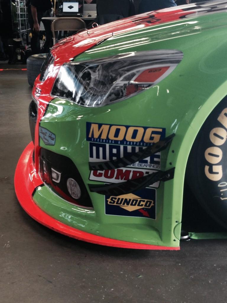 NASCAR tests options to improve passing game in 2015