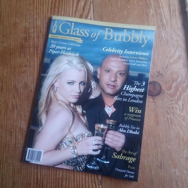 Glass of Bubbly® tweet media