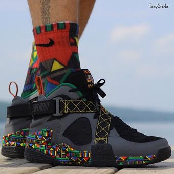 nike air raid on feet