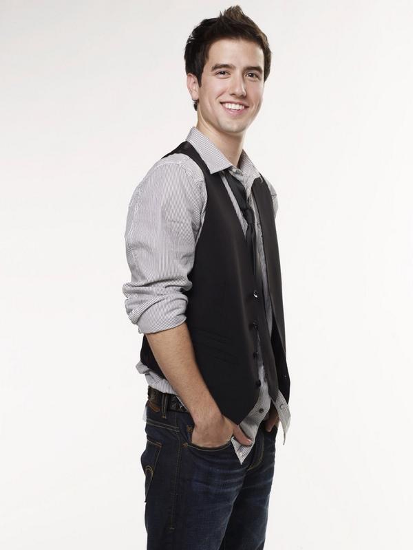BigTimeRushGram's tweet photo. #LoganMitchell @BTRGenius http://t.co/i1rbBhsAan