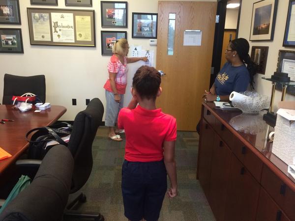 KV4L_STL's tweet photo. Kids Vision for Life kicked off the school year today at City Academy!! #firstscreeningday http://t.co/kaOhaVZvqK