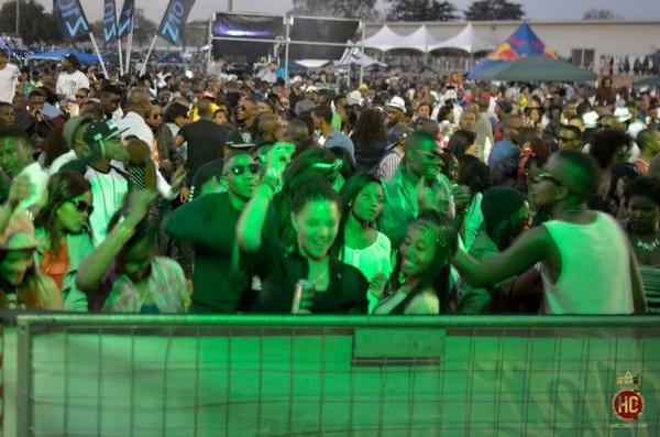 keupzZ's tweet image. #HomeComingPicnic 
#BirthdayEdition
#6September2014

Follow @HomeComingEvent stand a chance to win 5 TICKETS! 👑