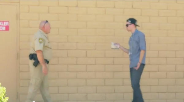 Magician Tries To Sell Weed To A Cop: bit.ly/XnzGDd