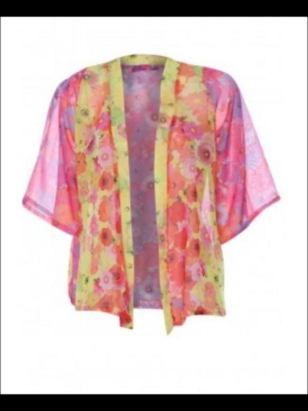 dollydimples11's tweet photo. WOMENS SUMMER SALE 
Floral kimono
Only £8

Sizes 

1 x 8/10
3 x 12/14 http://t.co/c2zJwQRBye