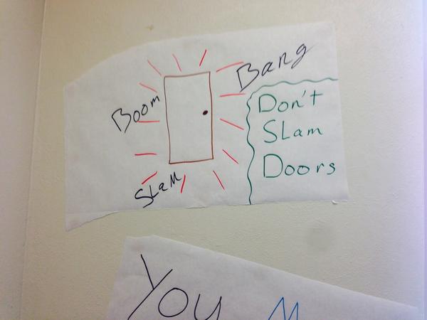 _unt18's tweet photo. Gentle reminder to my new friends on my floor (: #unt18 http://t.co/JnTC1zwdwh