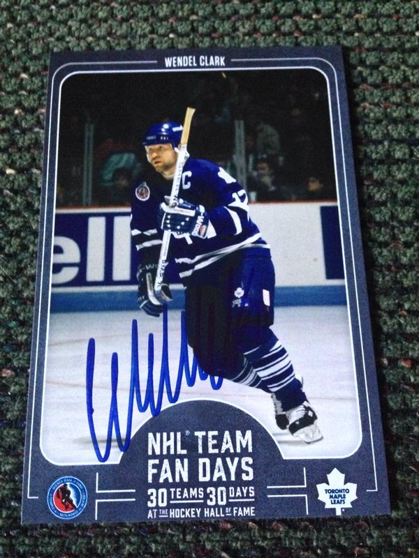 TMLeafsaholics's tweet photo. Ran into Captain Crunch at the HHOF #LeafsDay http://t.co/aapTgvwZeU