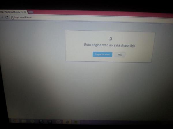 sndrpueyo's tweet image. taylorswift.com ... #notloading