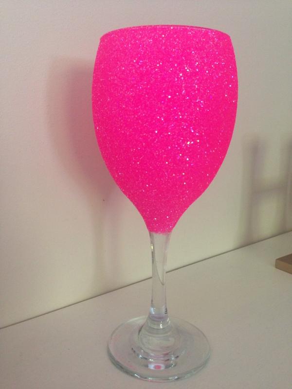 How gorgeous??❤❤ neon iridescent pink 💗