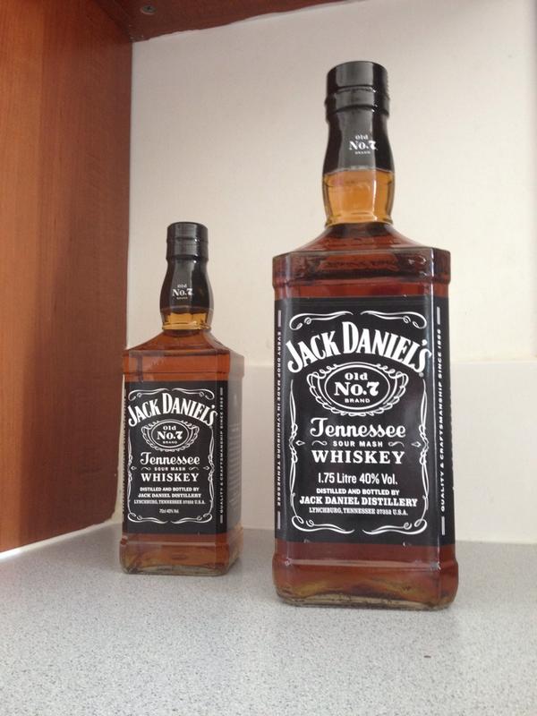 джек дэниэлс односолодовый. карабин джэк 9×19. 5 мм разъем. Roxtone mono jack. виски джек дэниэлс 1л.