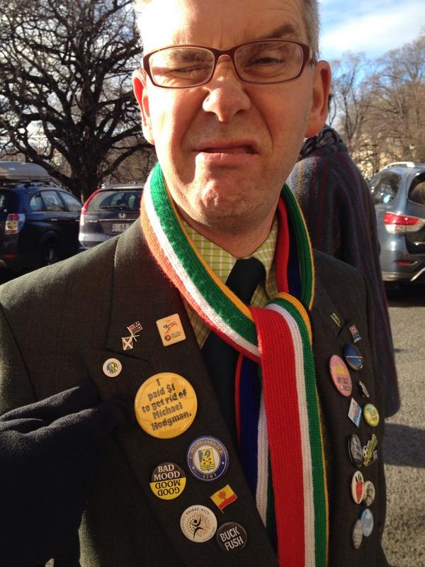 greenrachel73's tweet photo. Ok @Whykes4GCC how much would you pay to get rid of @WillHodgman? #unitedwestand #politas http://t.co/fJgnvIUFqp
