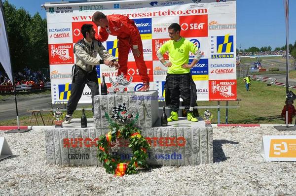 guajepsa's tweet photo. Gran finde semana x arteixo 3 en la final cn muy buena gente a mi lado y un buen estreno @anamoras2  @samu_racing2 http://t.co/Sx9D7BkvZW