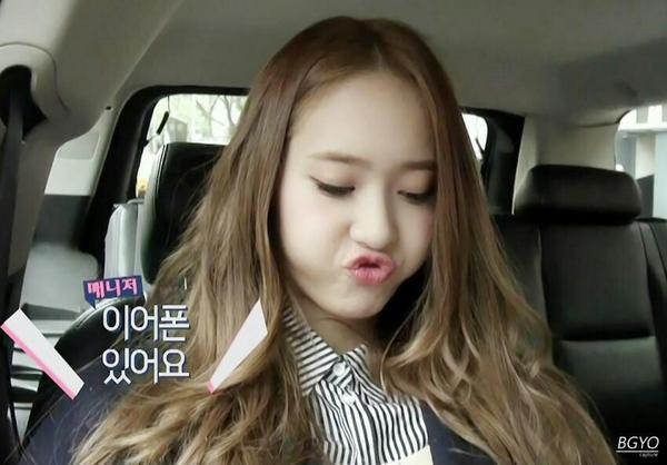 krystal_duck's tweet photo. 애깅 http://t.co/zmlgksyTe9