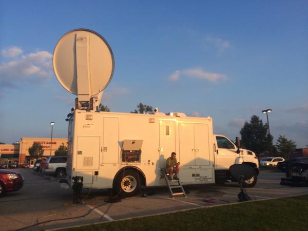 StymieWizard330's tweet image. "@AntonioFrench: Media area in #Ferguson http://t.co/lab3Up2pFV" #documentit #justiceformikebrown #equalityforall