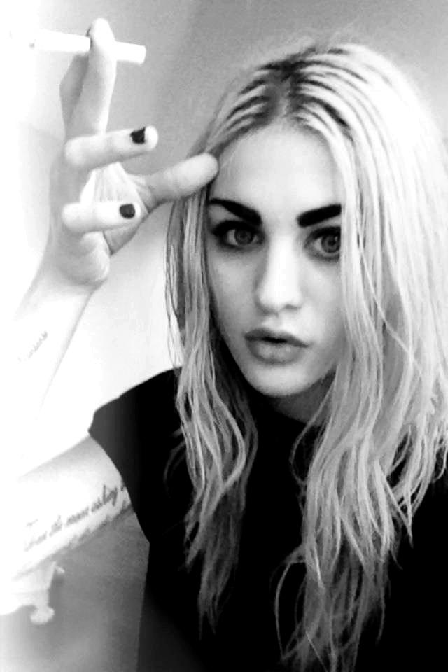 Happy Birthday to Frances Bean Cobain!!! :) 