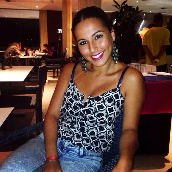 postbadarabian's tweet photo. Algérienne 💯💯💯💯👌 #postbadarabian #postbadrebeu #postbadarabe #postbadalgerienne http://t.co/P2sZPfHL0E