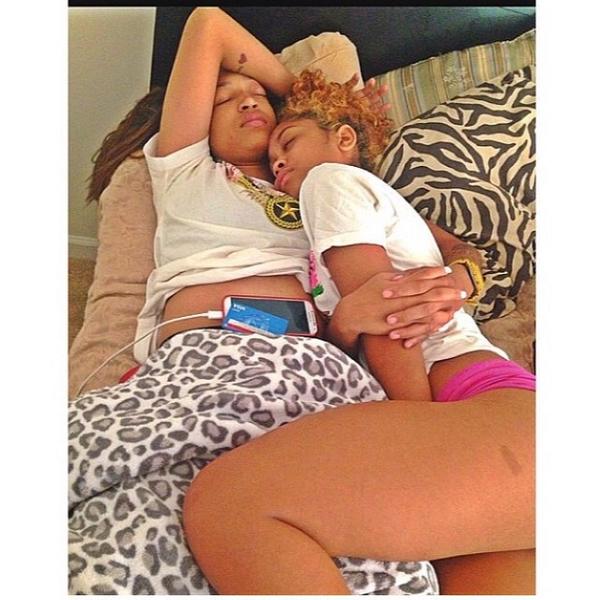 bossyvibez's tweet photo. how i wanna be rn😫😍💦 http://t.co/2LggHGH7K7