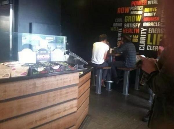 Harry in Nashville yesterday (18.08.14) #7 -d