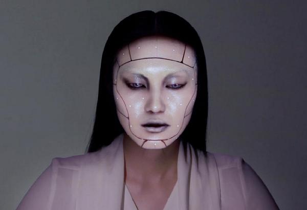 CNET's tweet image. Motion tracking and projection mapping creates animated makeup on the face of a moving model cnet.co/1p8WMrU