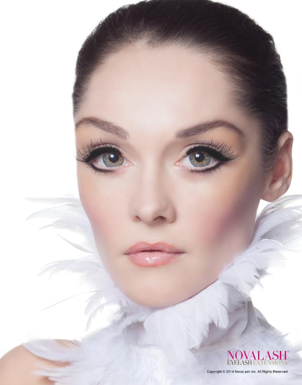 NovaLashLondon's tweet photo. Best #acccessory for the upcoming #autumn? #Novalash #Eyelash #Extensions of course! http://t.co/w11FXiN0dV http://t.co/jA59aEymsT