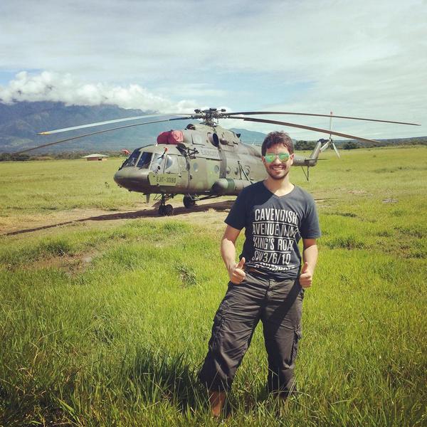 Hallo7m's tweet photo. De visita en Tame Arauca #AlertaPorColombia #FFAA  #FTAQuiron #FAC #PazEnColombia @COL_EJERCITO #AraucaSomosTodos http://t.co/Mgb0O4EE61