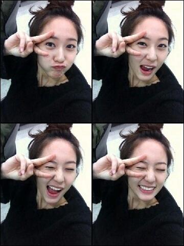 bot_krystal_fx's tweet photo. お互いに 愛嬌を…はは…

me2day 2012.2.21
https://t.co/LqhfZQsvTV
https://t.co/QMcXYQi5qV