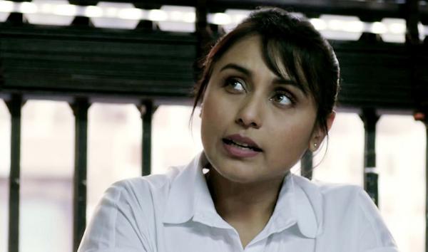 dabangdunia's tweet photo. रानी का मुकाबला हॉलिवुड हीरोज से
http://t.co/zuLfPLYm4C http://t.co/LrQJaV6DZD