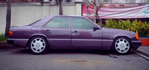 Jual Mercedes Benz W124 320E 1993 pre facelift, siap action, nanti termasuk Rep. Hartge 17" lebar 8.5-10"
