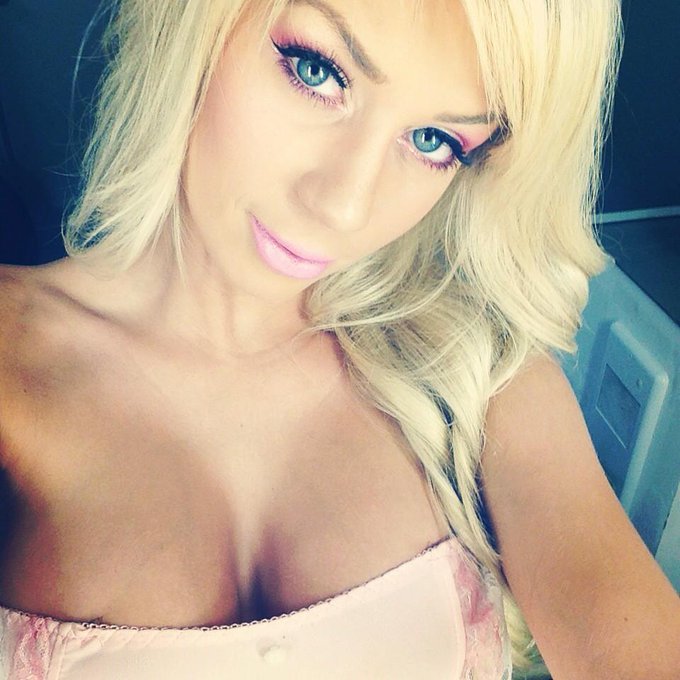 Don't forget to offline tip to get your tickets for my birthday raffle! Drawing on my birthday on August<a href="/tag/mfc"class="tags"><span>#mfc</span></a>