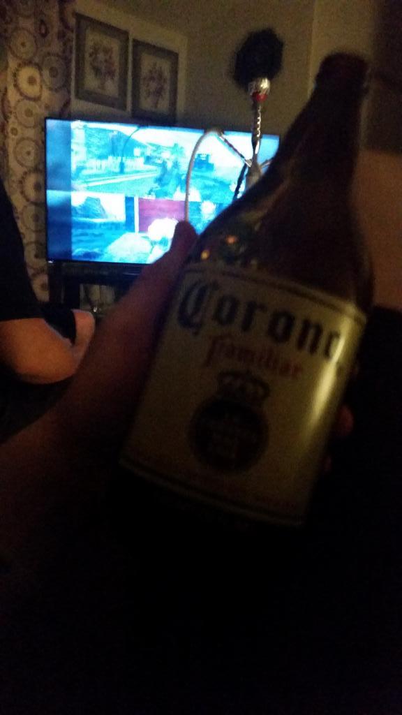 itsLouis_yaFuck's tweet image. Corona and zombies #CodZombie