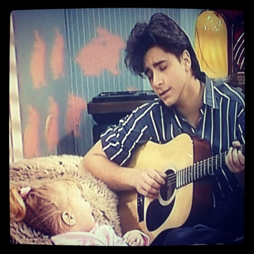 Everyones favorite uncle is turning 51 today! Happy Birthday Uncle Jesse a.k.a. John Stamos! 