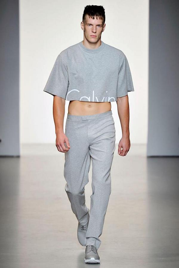 Independent's tweet photo. Male crop tops: the new trend 
http://t.co/YsOXMIXfYM http://t.co/g43whdbtdZ