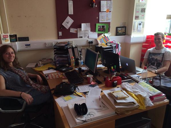 jbjcr_durham's tweet photo. Head Freps Rupert and Sally hard at work. #ButlerMoments #butlerfreshers http://t.co/l2NUepyjW0