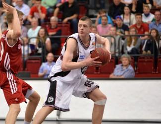 Artland_Dragons's tweet photo. Willkommen bei den "großen Drachen", Isaiah! http://t.co/DLUFeuHCL1 #dragonmania #mvp http://t.co/k2addiZIwX