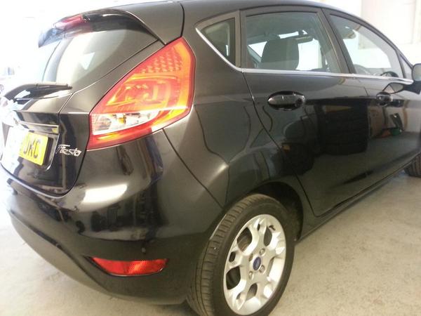 Ford Fiesta in for tinting with HP20 #windowtinting #
Before.