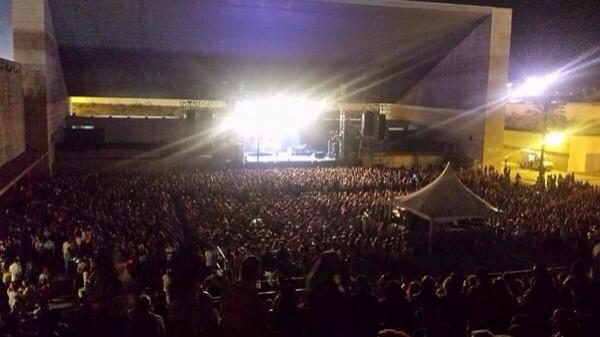 IndiaMartinez's tweet photo. Aún sin palabras... Miles de gracias Málaga!! Uno de los conciertos más multitudinarios y emotivos de toda mi carrera http://t.co/fsjteH8vZV