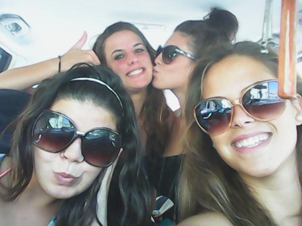 Con estas locas..... De locura!!! <a href="/griya_mula/">• Mari carmen •</a> <a href="/virginiaalacid1/">virginia alacid</a> <a href="/teresaostossaez/">♡ TeReSa ♥</a>