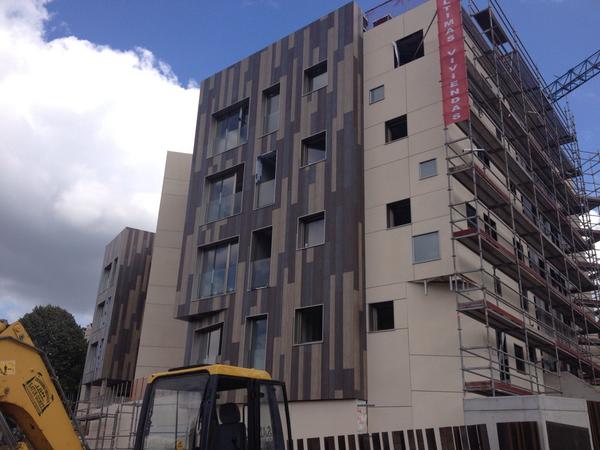 rdm000's tweet image. “@erredeeme: Ya vemos el aspecto casi definitivo de la fachada.
Corriendo para acabar cuanto antes... http://t.co/cMvgGmRgqu”