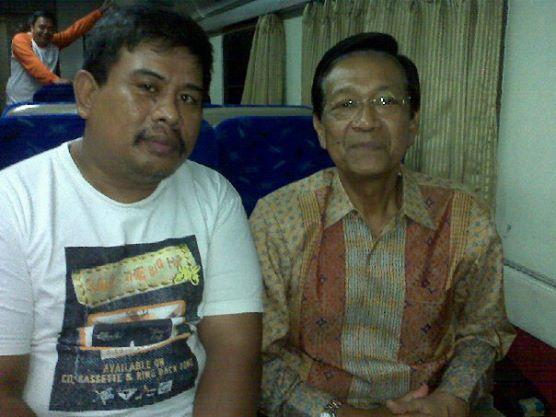 berkah bisa berjumpa Yang Mulia Sri Sultan Hamengkubuwono X di <a href="/KAI121/">Kereta Api Indonesia</a> #Cirex Banyak Terimakasih #UntukKeretaku