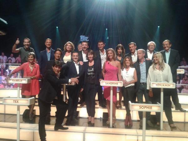 VanessaGLeroy's tweet photo. Ça tourne ! #LeGrandConcours #Studio204 #Le29/08à20:55 @SandQuetierOff @DenisEstelle @elsafayer @ALJ @IsaMoriniBosc http://t.co/gXRVuwcOlg